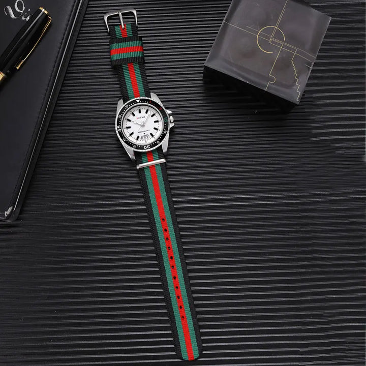 New fashionable men's nylon strap calendar watch, luxurious and simple business men's and women's