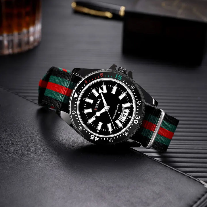 New fashionable men's nylon strap calendar watch, luxurious and simple business men's and women's